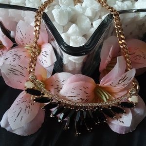 Henri Bendel necklace